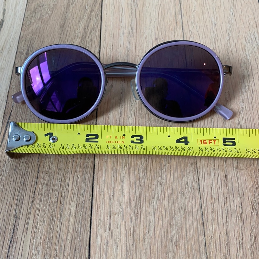 Cute sunglasses in pink